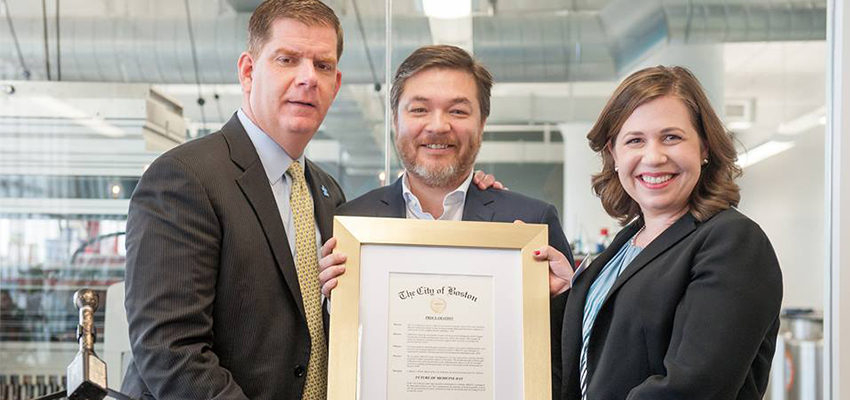 Co-Founders Robin and Kate with Boston Mayor, Martin Walsh accepting the 'Future of Medicine Day' award.